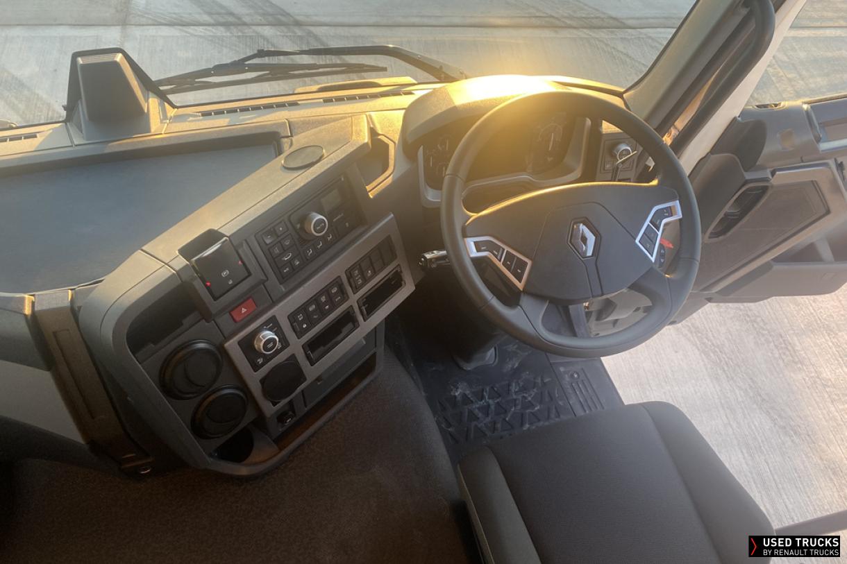 Renault Trucks T
                                            460
