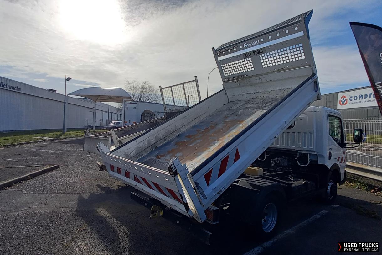 Renault Trucks Maxity
                                            130