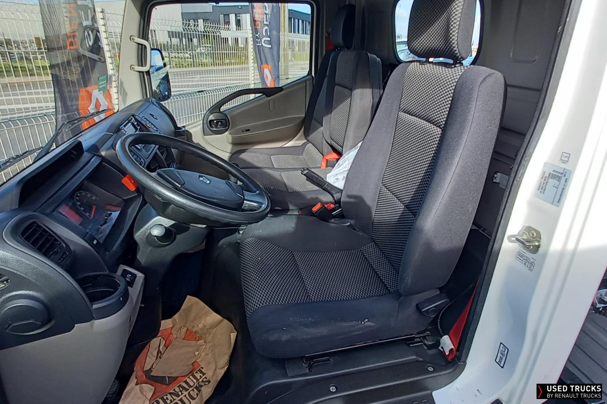 Renault Trucks Maxity
                                            130