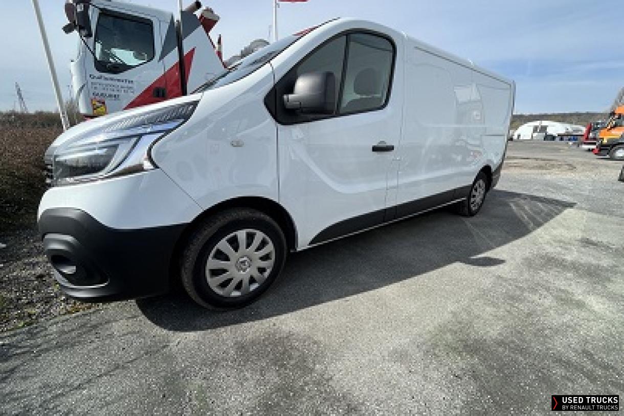 Renault Trafic
                                            120