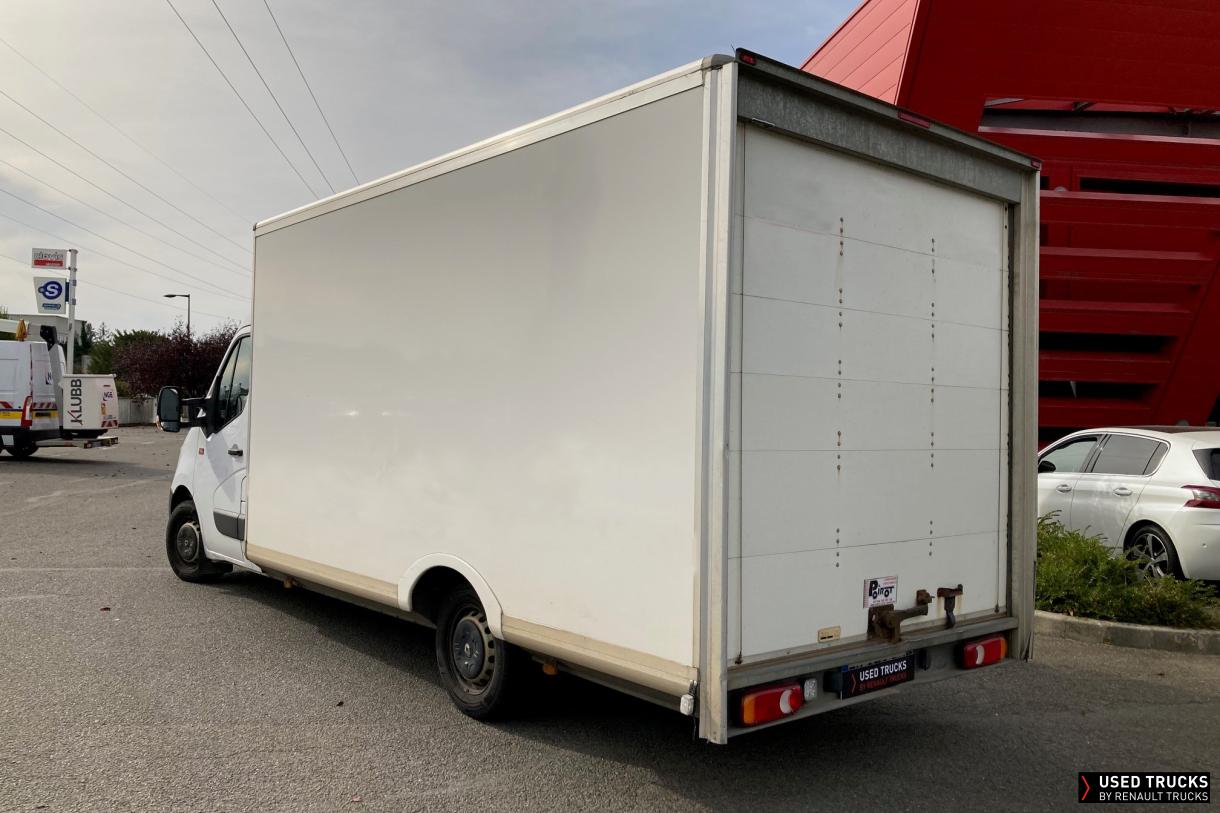 Renault Trucks Master
                                            145