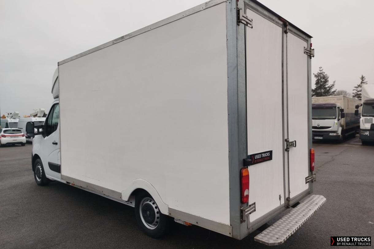 Renault Master 145