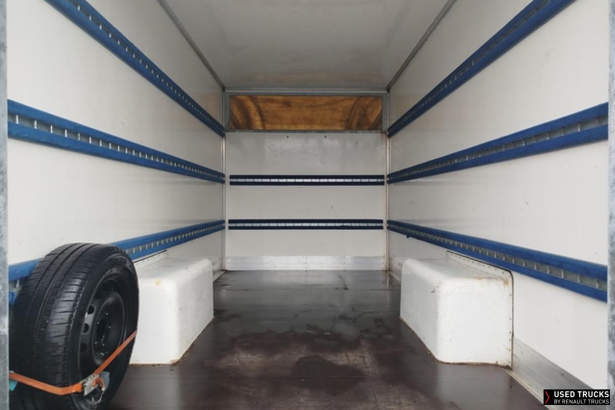 Renault Master 145