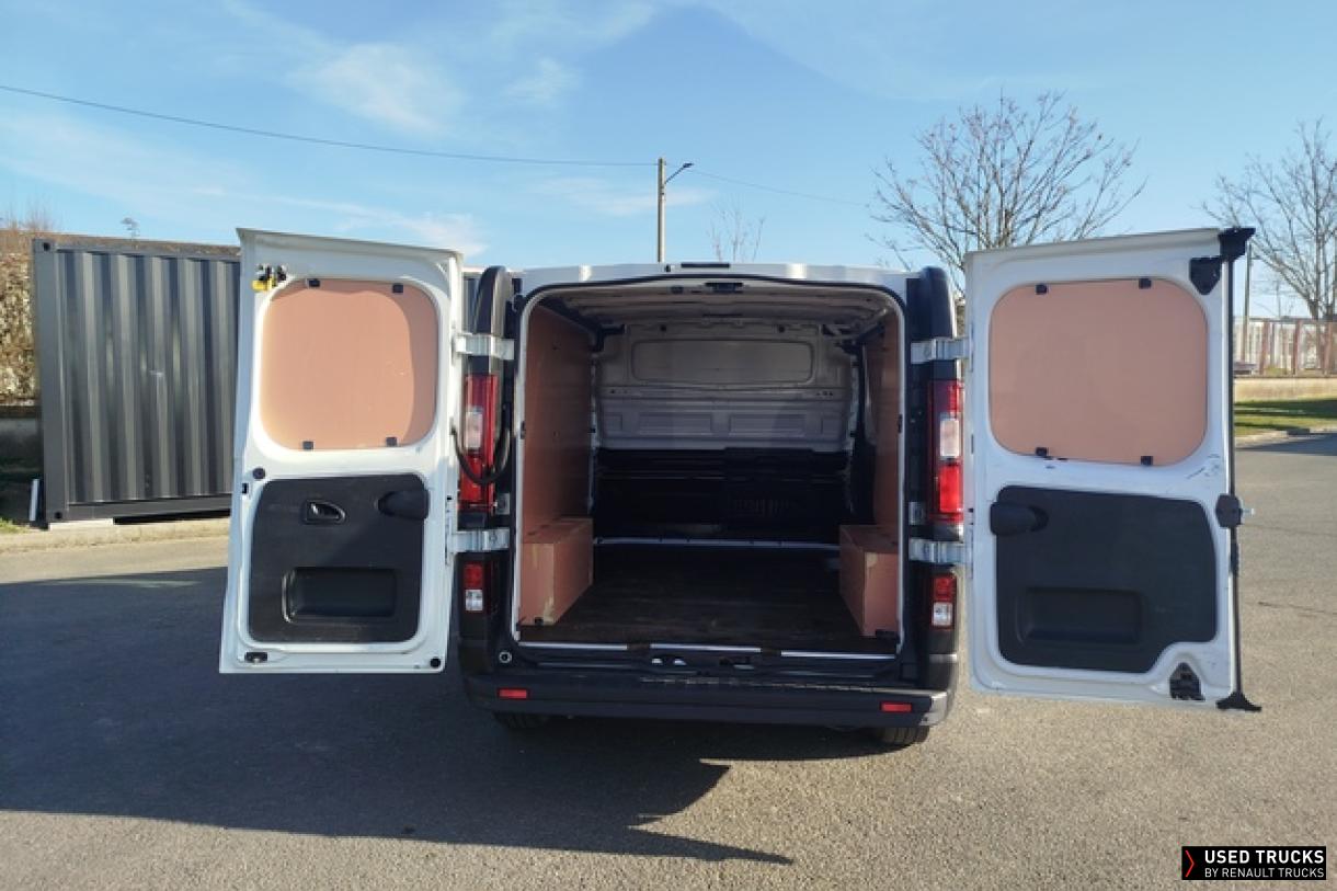 Renault Trafic 145