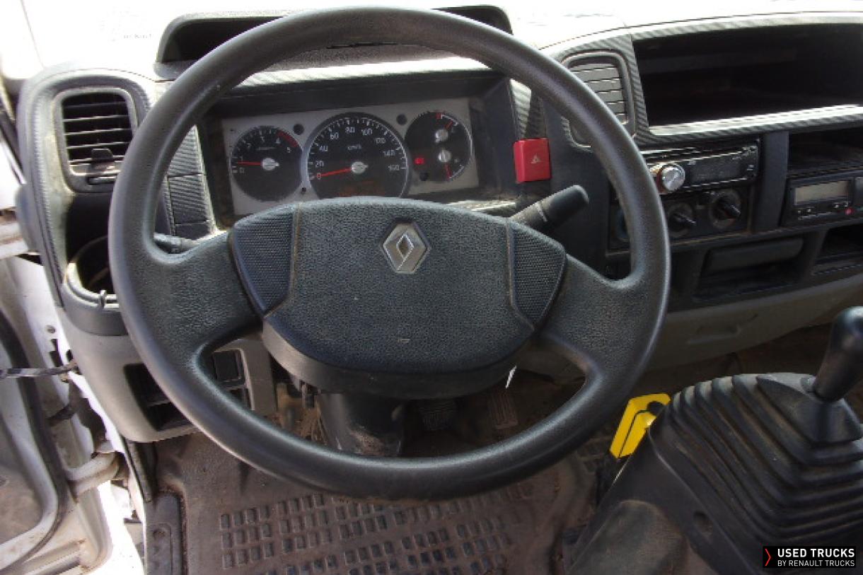 Renault Trucks Maxity 130