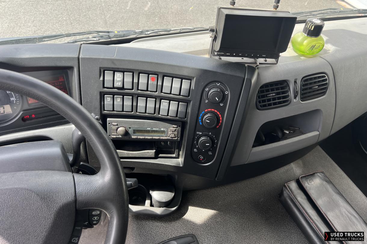 Renault Trucks D Wide 320