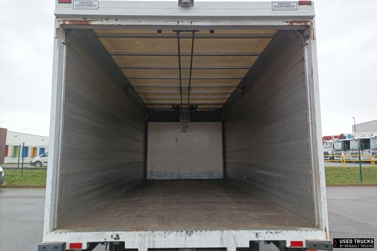 Renault Trucks D 210