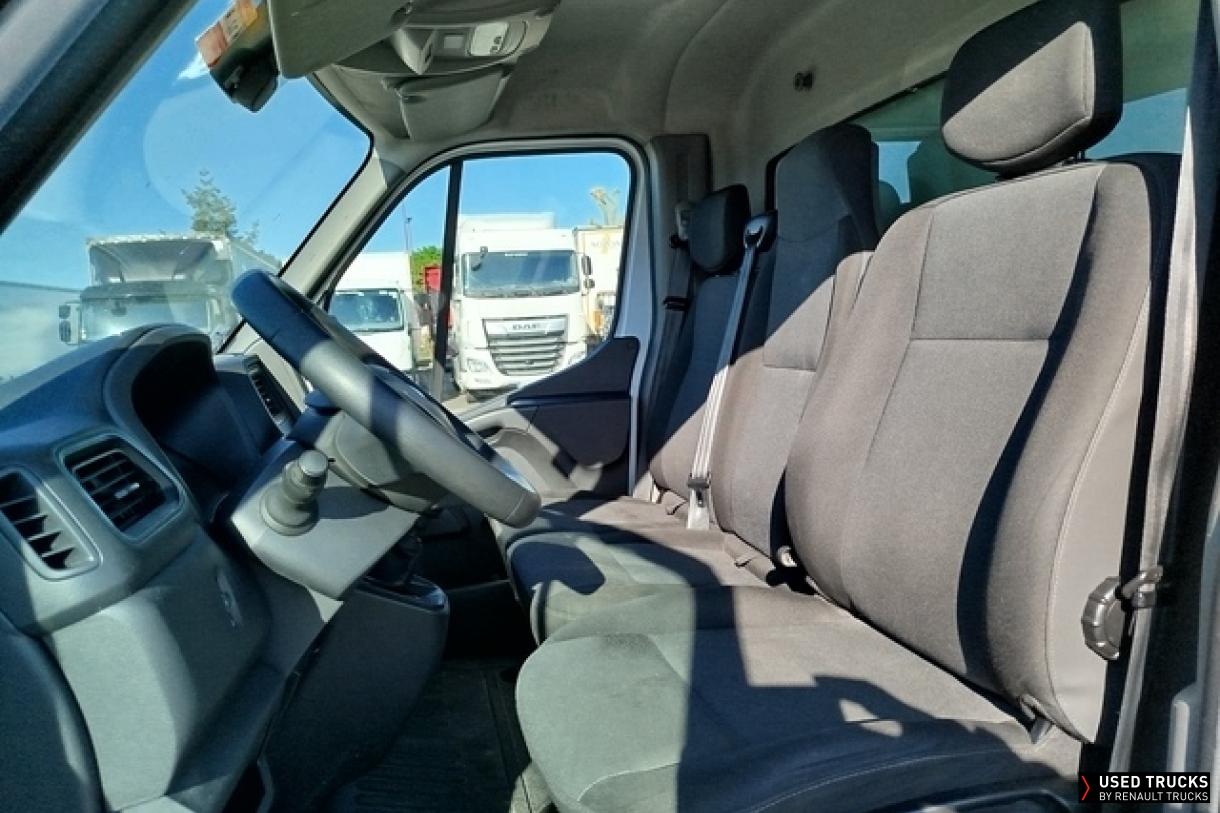 Renault Master 145