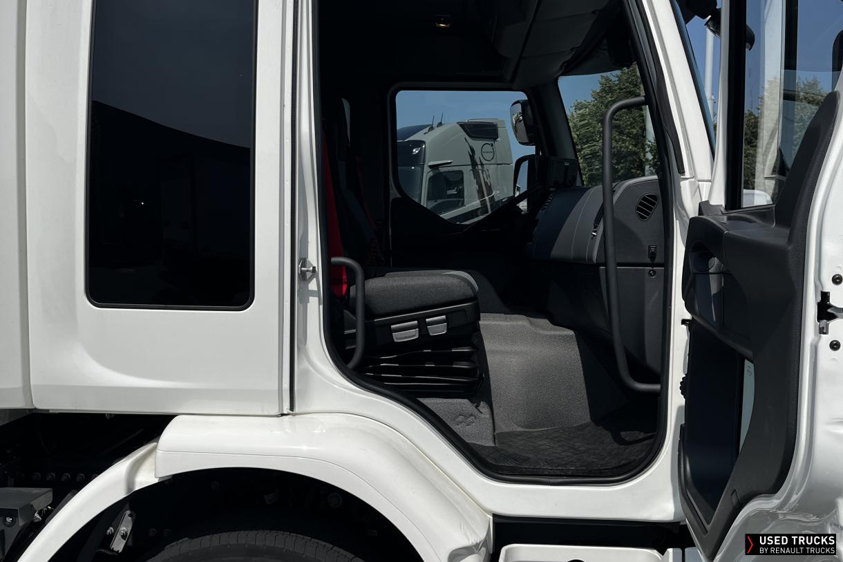Renault Trucks D Wide 