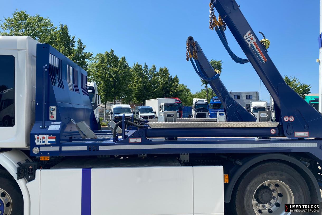 Renault Trucks D Wide 