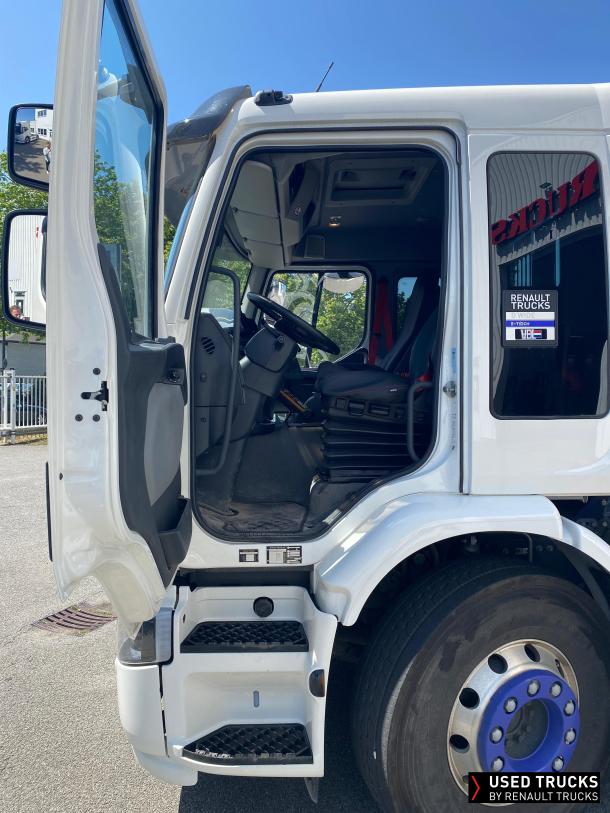 Renault Trucks D Wide 