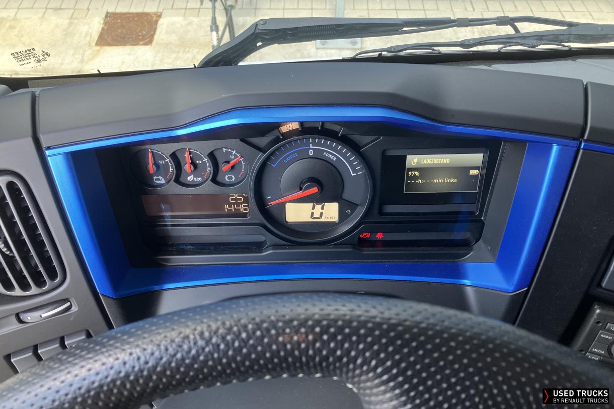 Renault Trucks D Wide 