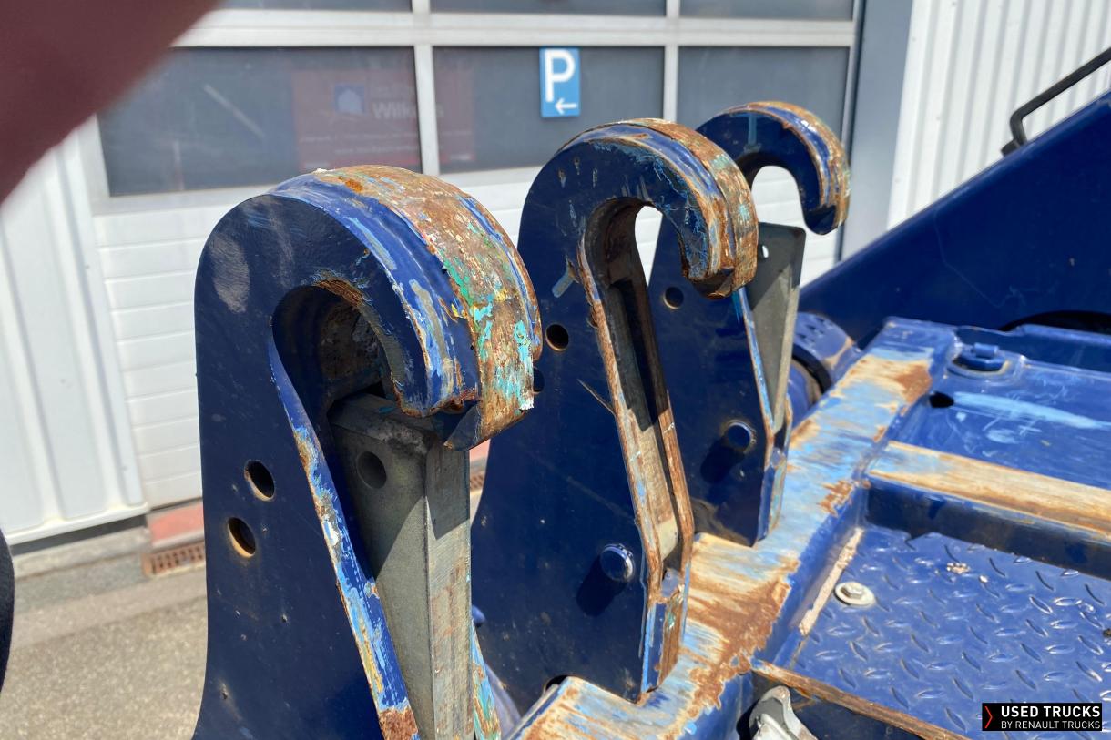 Renault Trucks D Wide 