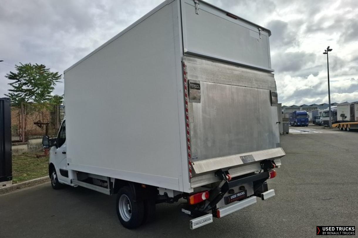 Renault Trucks Master 