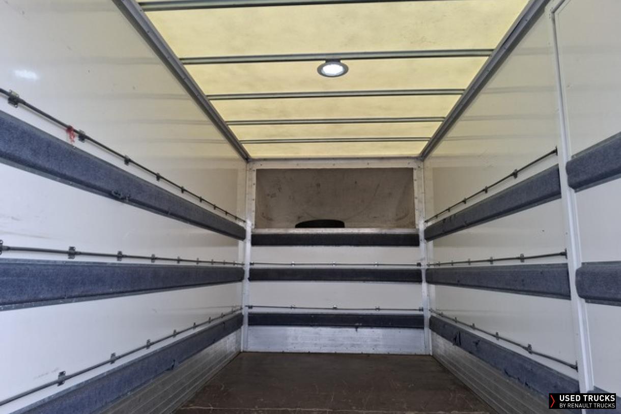 Renault Trucks Master 