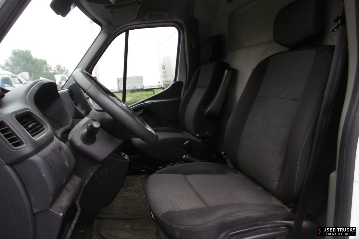 Renault Trucks Master 145