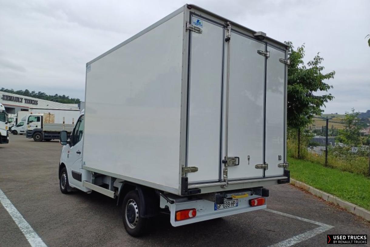 Renault Trucks Master 145