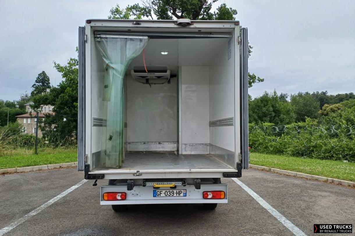 Renault Trucks Master 145