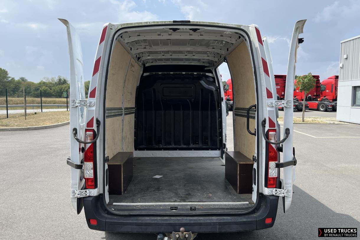 Renault Trucks Master 135