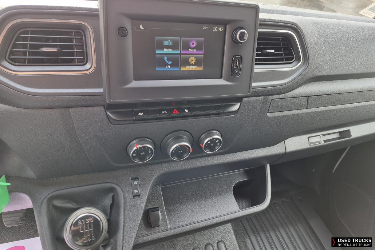 Renault Master 136