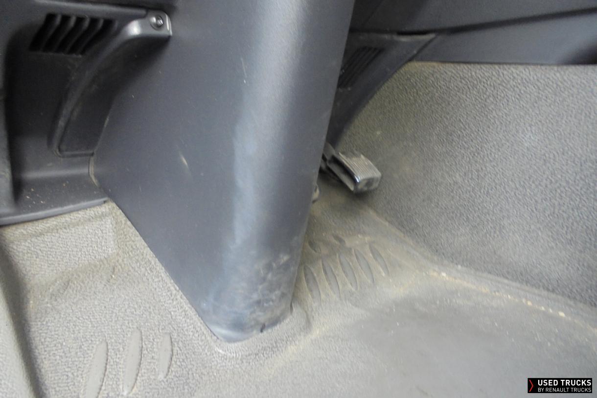 Renault Trucks D 280