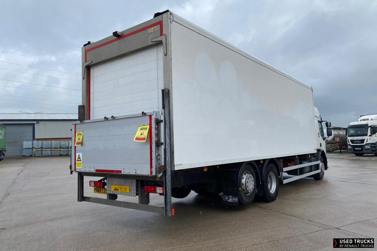 Renault Trucks D Wide 320