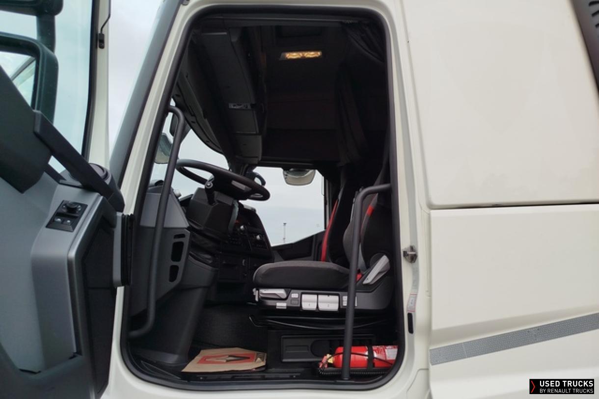 Renault Trucks T 440