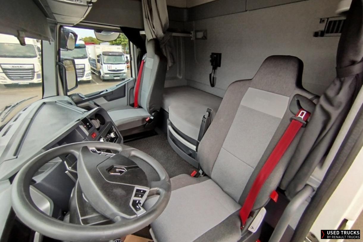 Renault Trucks T 440
