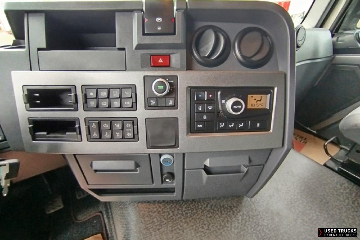 Renault Trucks T 440