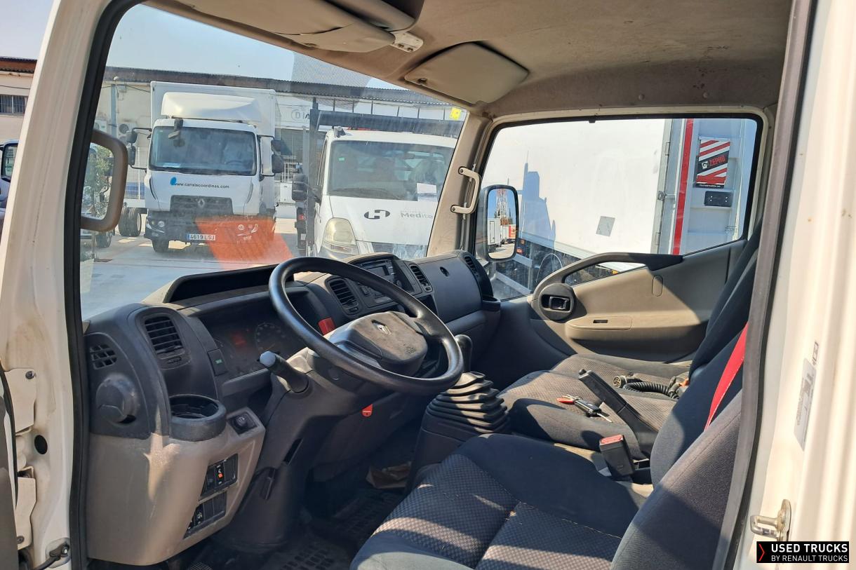 Renault Trucks Maxity 130