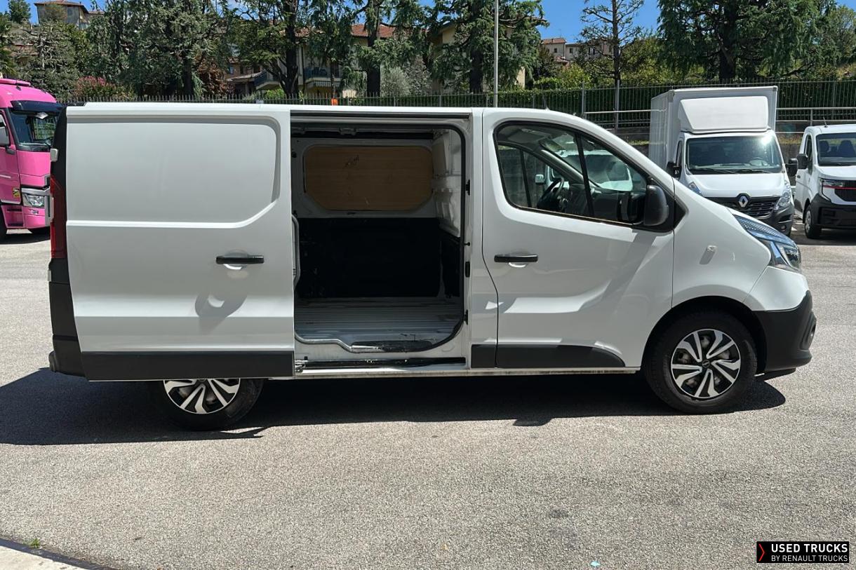 Renault Trafic 145