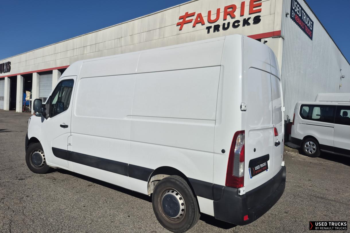 Renault Master 136