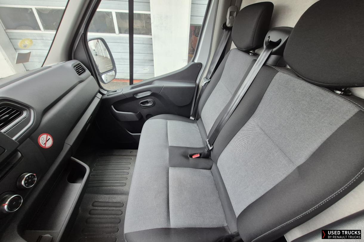 Renault Master 136