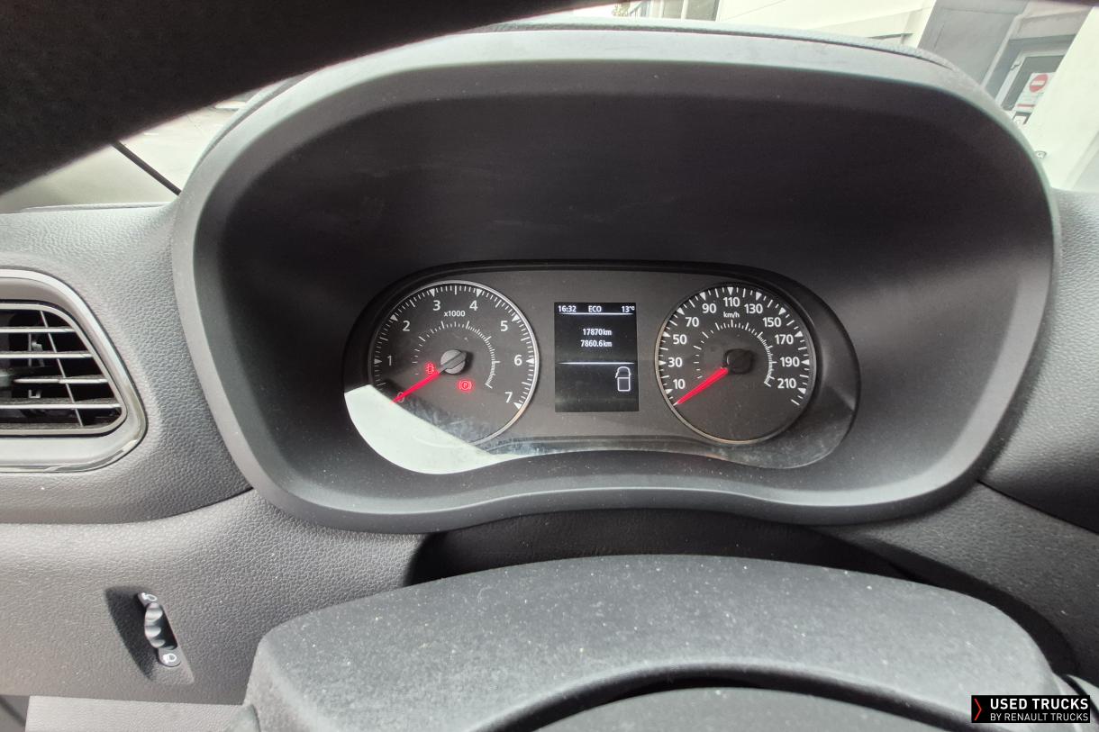 Renault Master 136