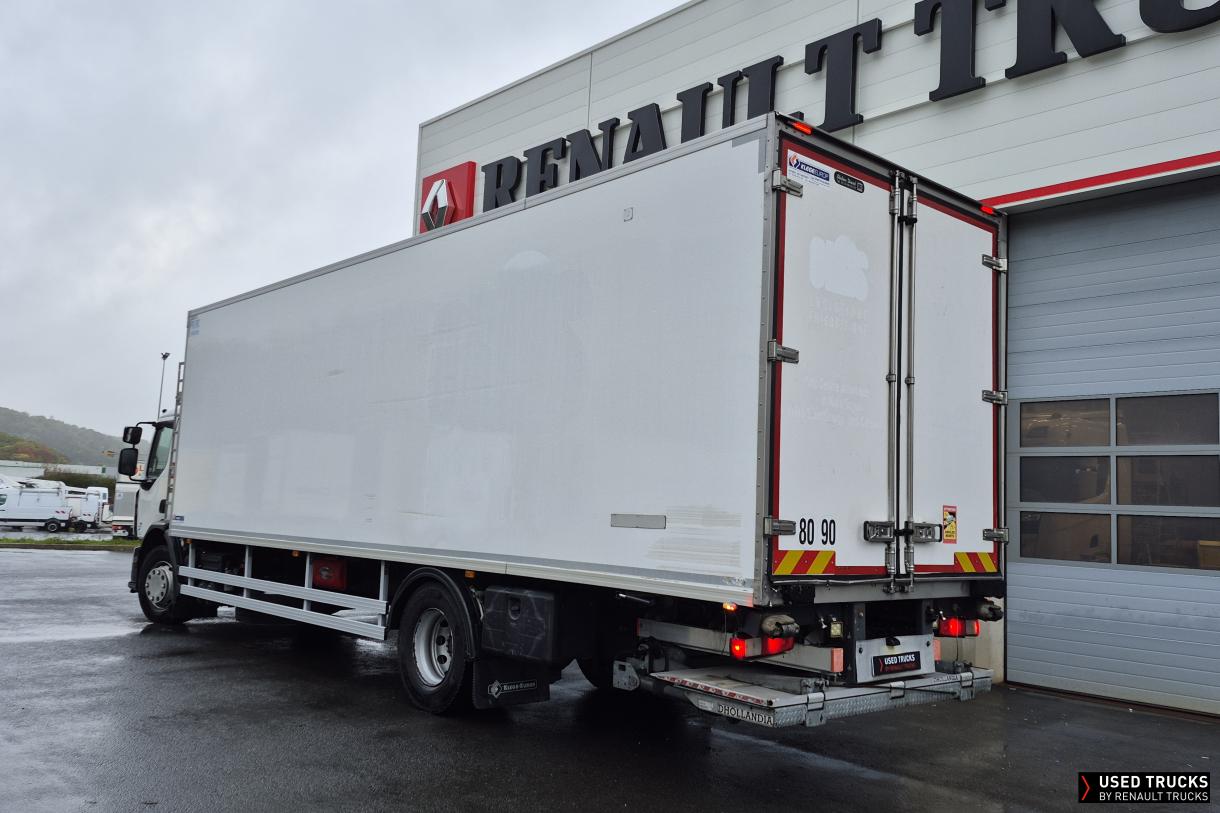 Renault Trucks D Wide 320