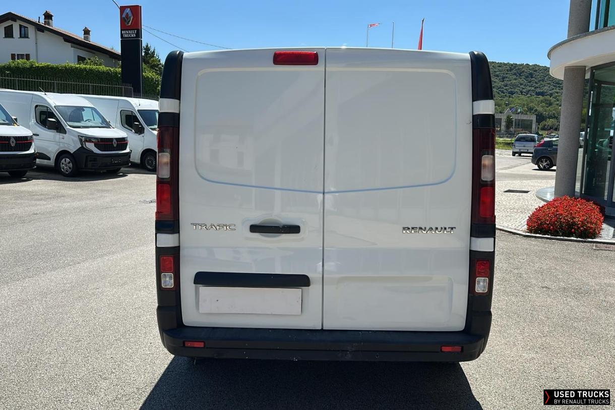 Renault Trafic 145