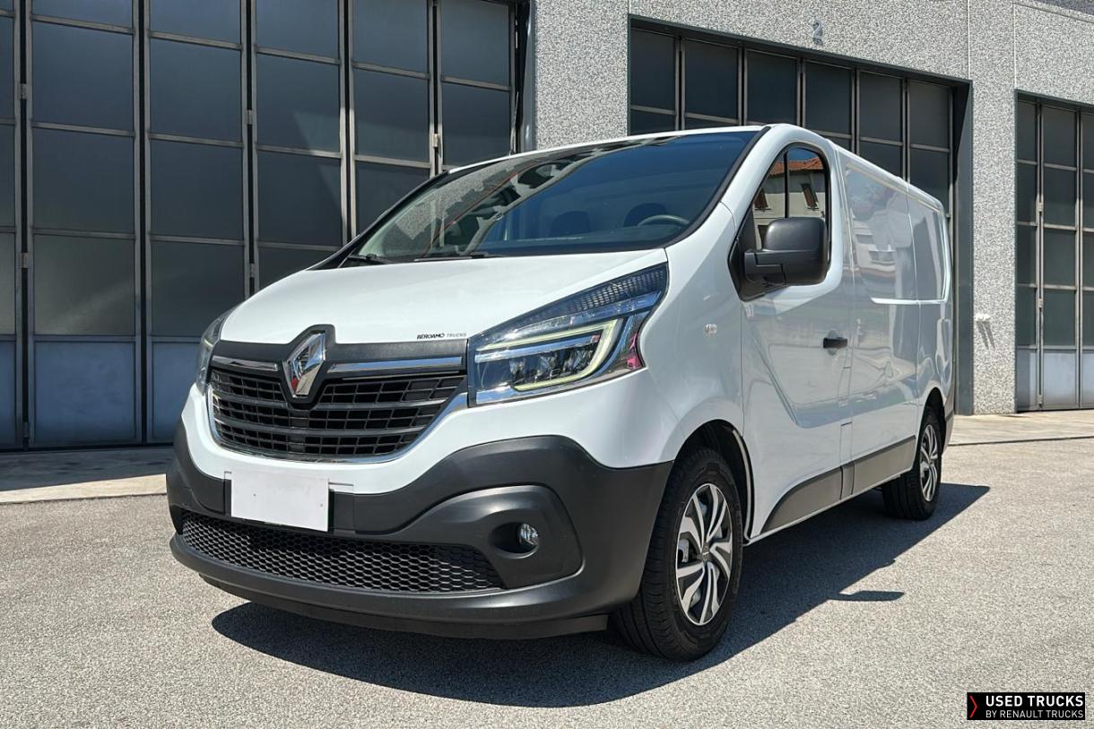 Renault Trafic 145
