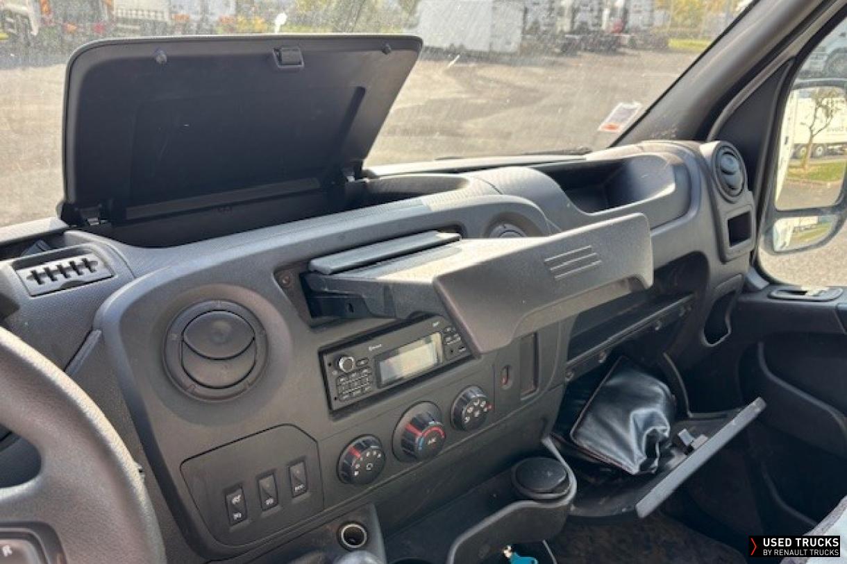 Renault Trucks Master 145