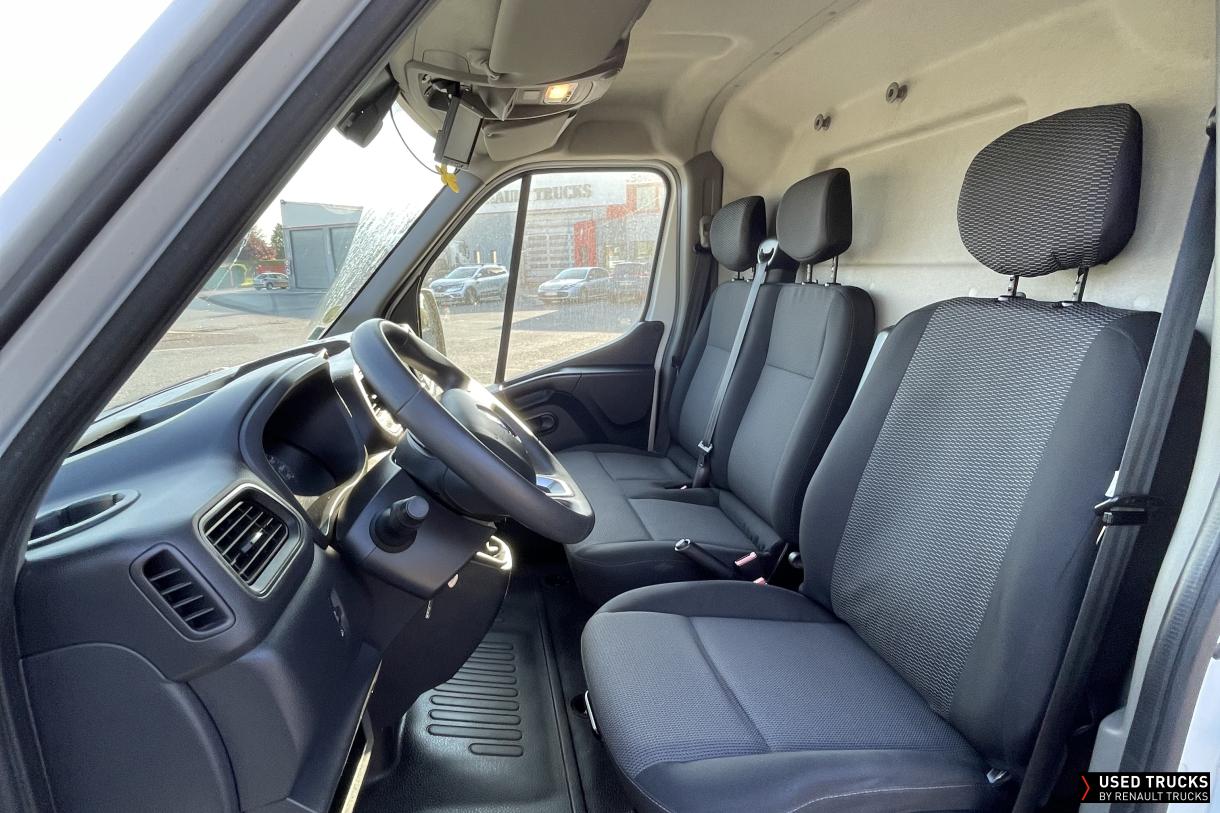 Renault Trucks Master 145