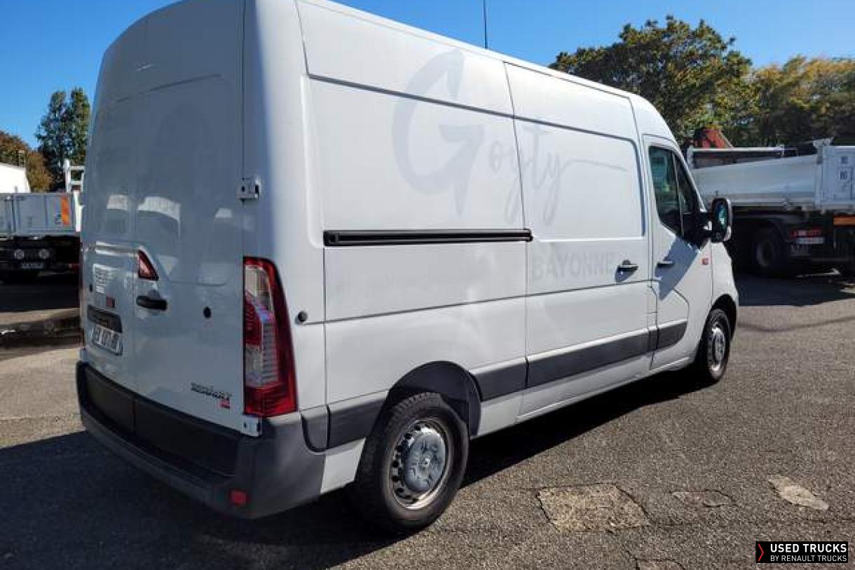 Renault Trucks Master 130