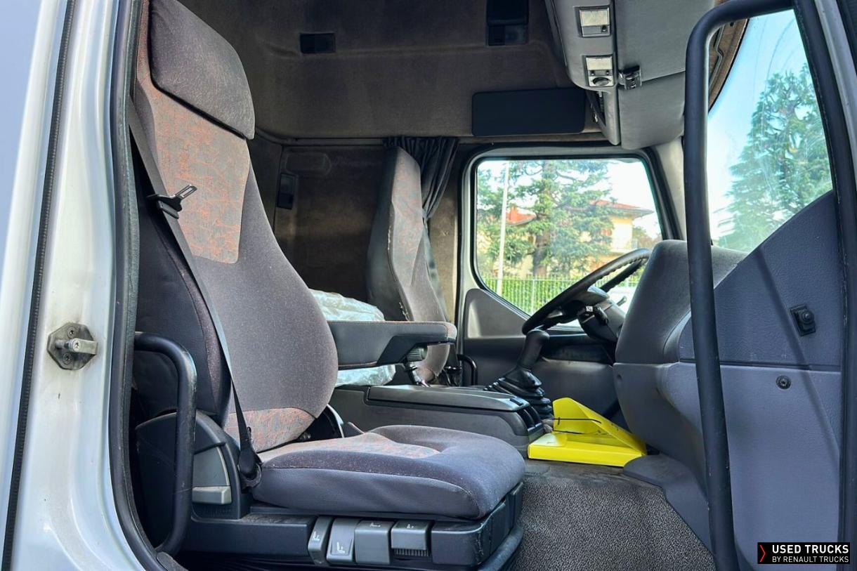 Renault Trucks Premium 360