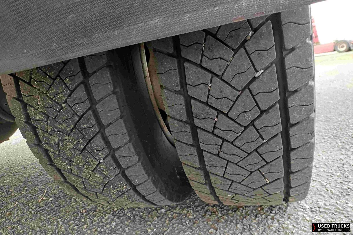 Renault Trucks D 240