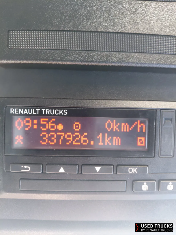 Renault Trucks D Wide 320