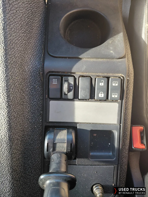 Renault Trucks D Wide 320
