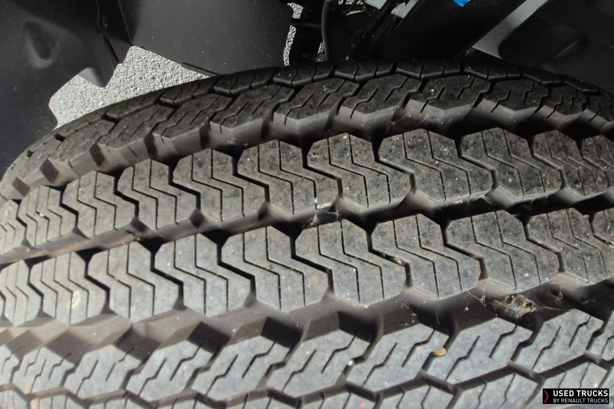 Renault Trucks Master 165