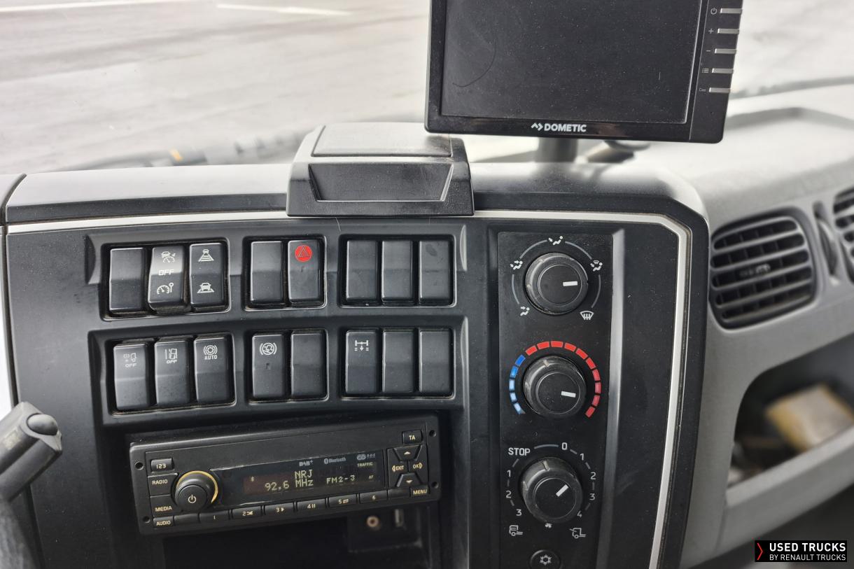 Renault Trucks D 210