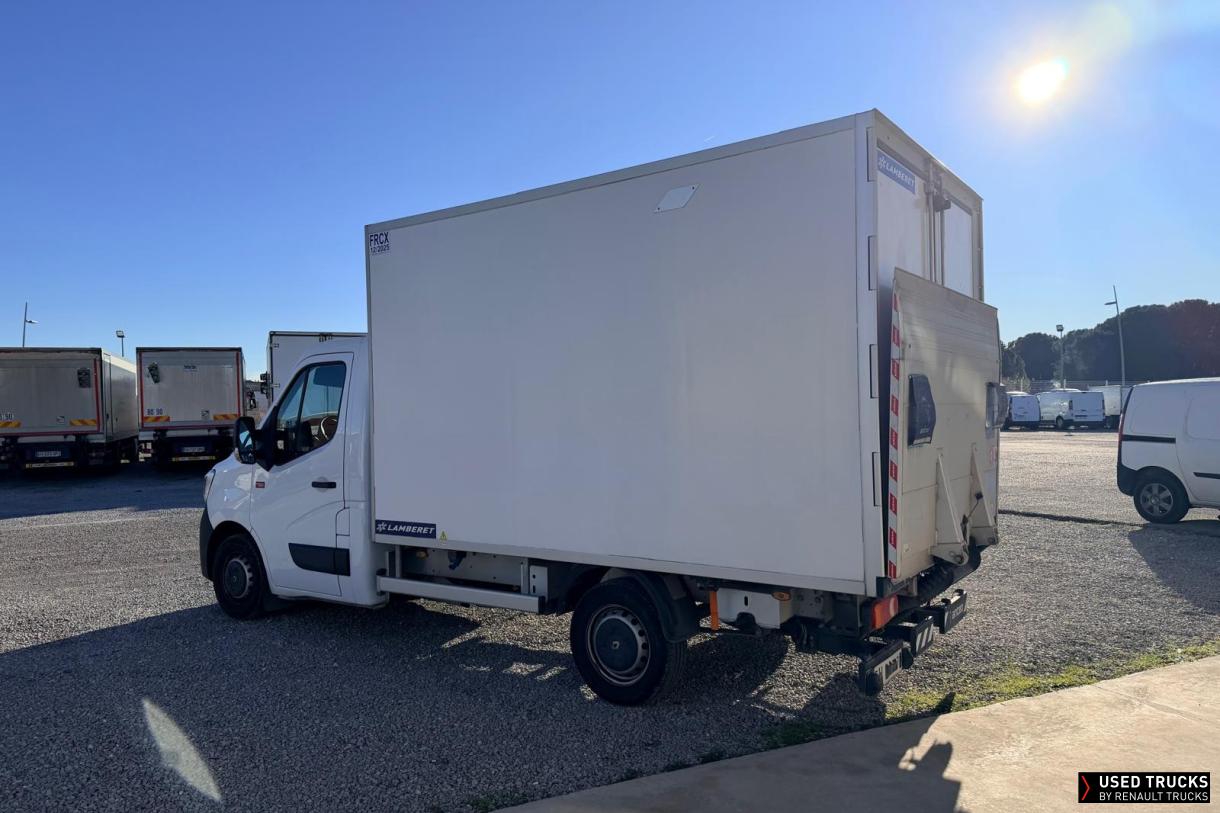 Renault Trucks Master 
