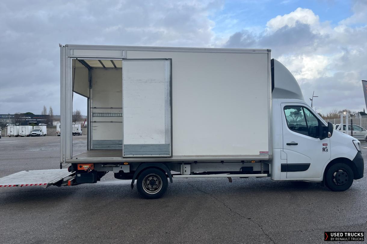 Renault Trucks Master 145