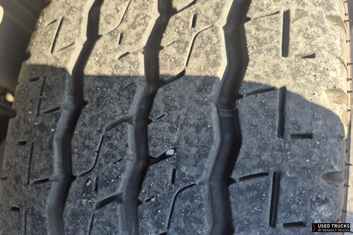 Renault Trucks Master 145