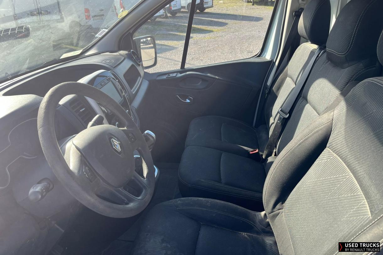Renault Trucks Trafic 145